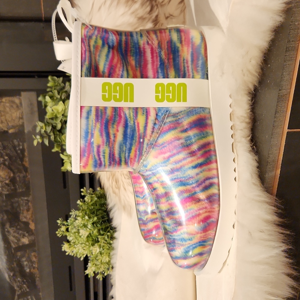 🆕️ UGG Waterproof Boot